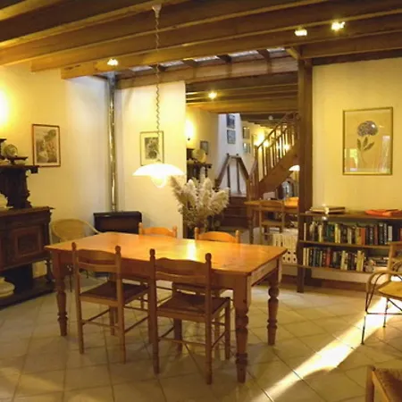 Maison De 4 Chambres Avec Piscine Partagee Jardin Amenage Et Wifi A *